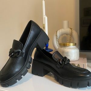 Black Chain Chunky Loafers